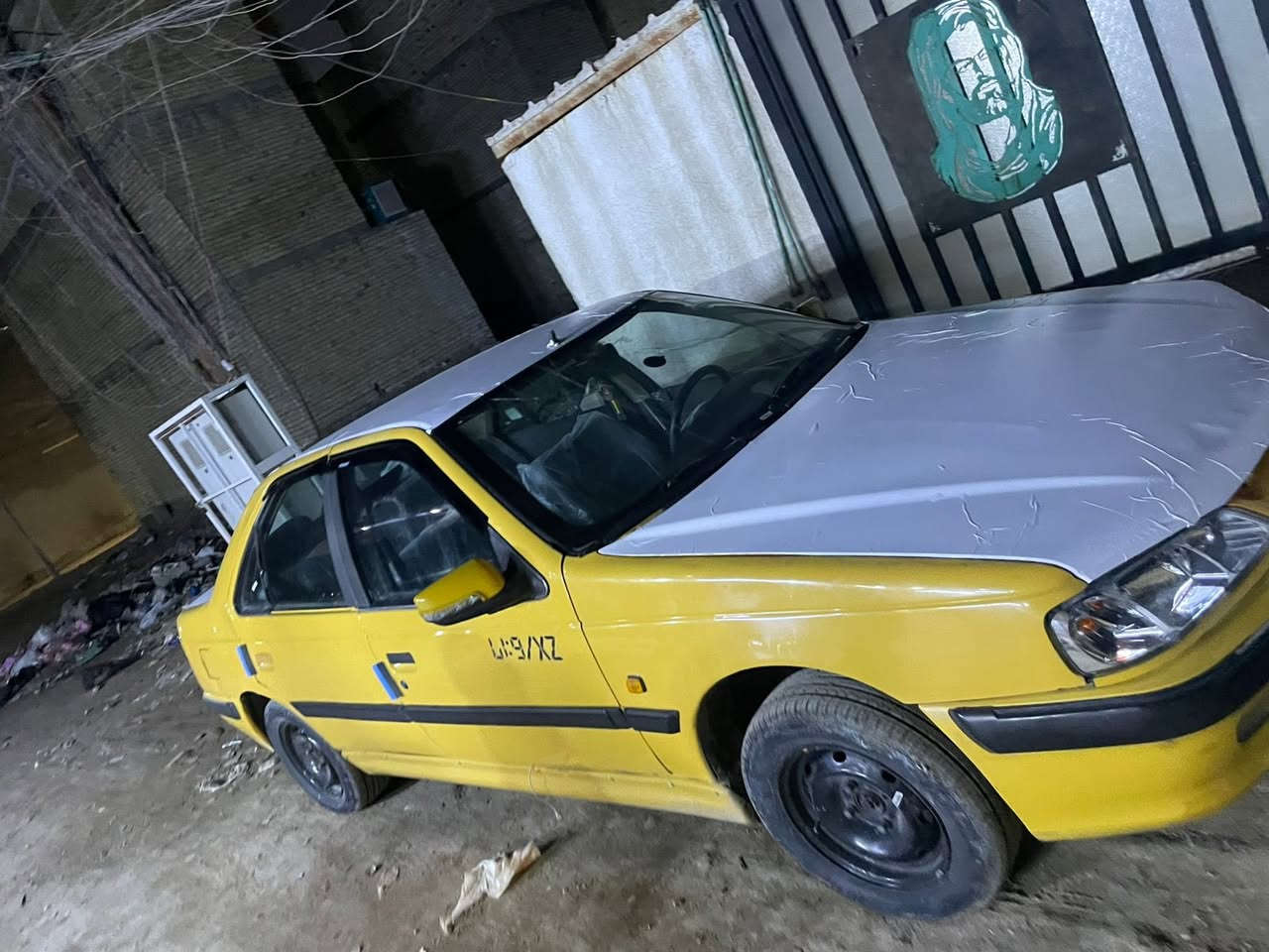 بيجو بارس2015 للبيع التفاصيل المكينه خيط بخار فقط السياره حلوه بس يحتاجلها بطانه مال باب السايق عليها غرامات 700 وهيئه 80 على المشتري السعر 35 ضرر جاملغات خلفيه


**إذا كنت صاحب هذا الإعلان وتريد حذفه لأي سبب، رجاءا أرسل رسالة إلى الدعم الفني**