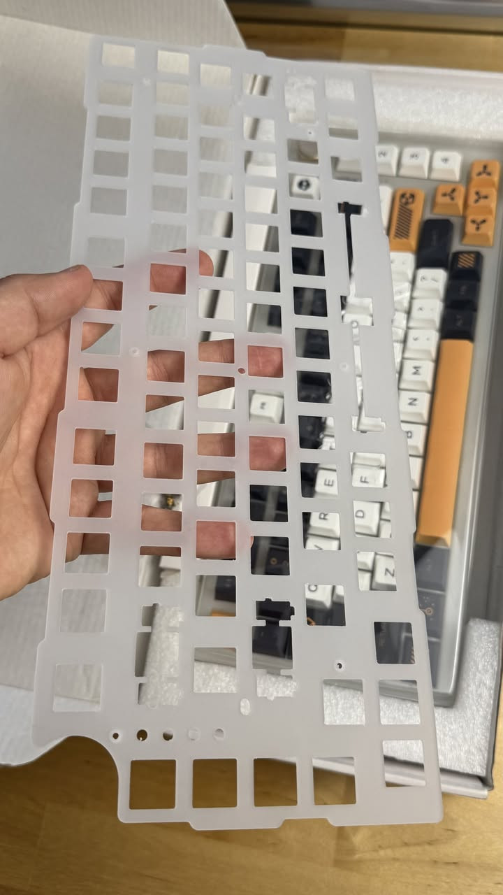 كيبورد ميكانيكي PRO

سويجات اصفر جيترون

كابس PBT

كازكيت ناومنت بولي ريثان

سعره 70 الف مع التوصيل وبه مجال بسيط


**إذا كنت صاحب هذا الإعلان وتريد حذفه لأي سبب، رجاءا أرسل رسالة إلى الدعم الفني**