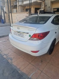 شباب ام اخبزه اكسنت ٢٠١١ خليجي فتحه محرك ١٦٠٠ لايبخر ولا يدخن وغير مفت...