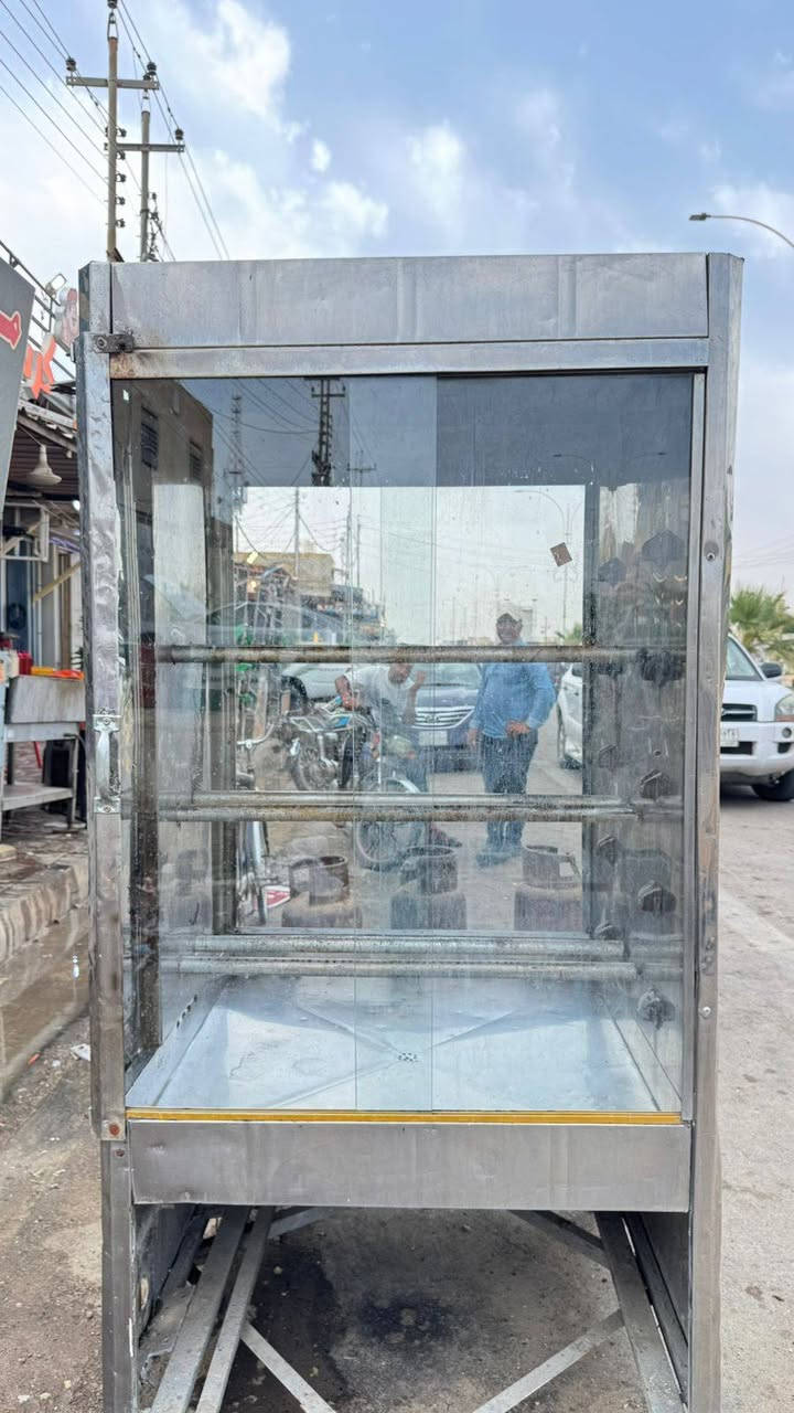 مشواية دجاج البيع مكان ميسان قضاء الميمونة مع كامل المحقاتهة تواصل رقم صاحب المشواية بي وتساب***********
