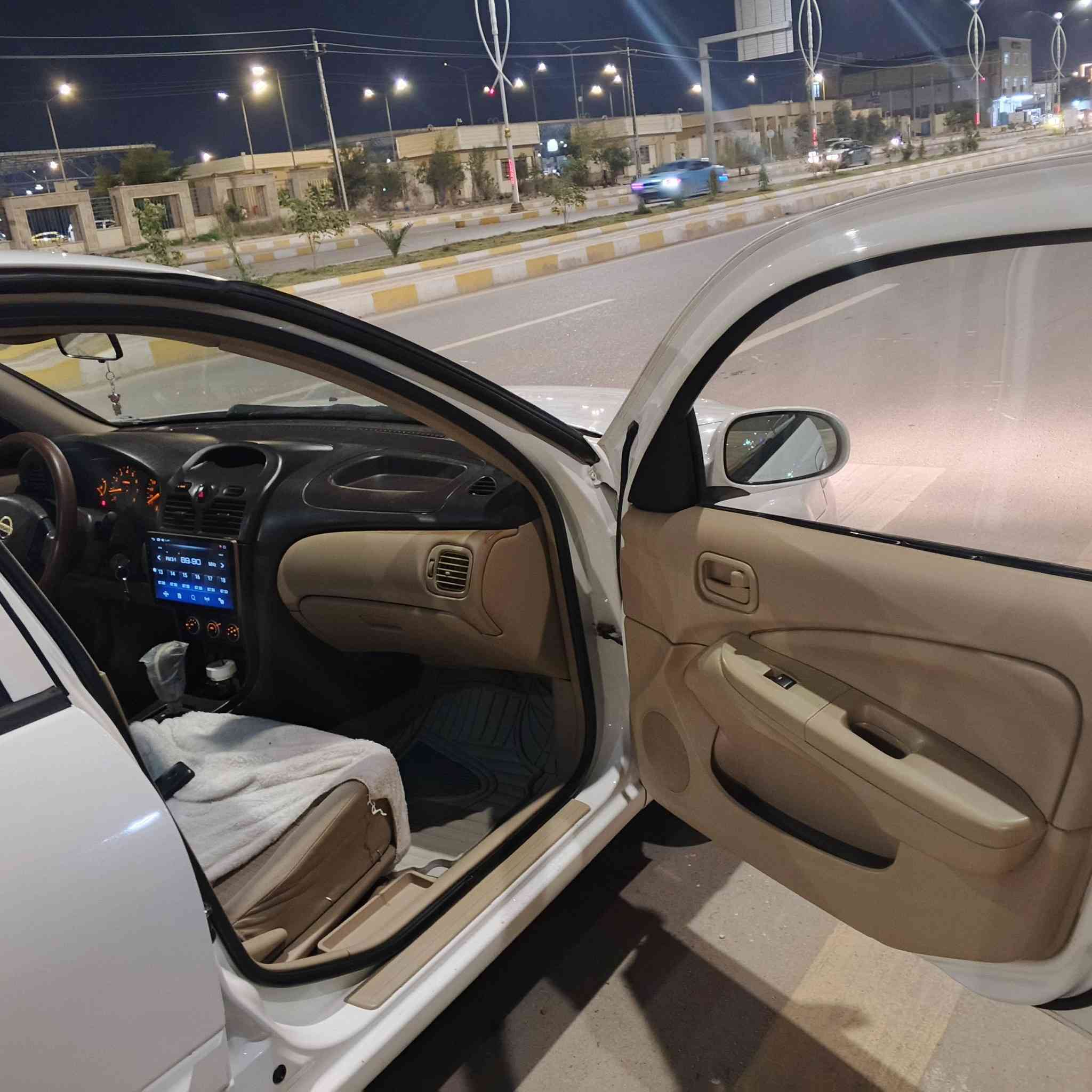 السلام عليكم نيسان صني موديل 13 كفالة عامة سيارة بأسمي رقم نكليزي مكان ناصرية مركز ***********سعر 115
