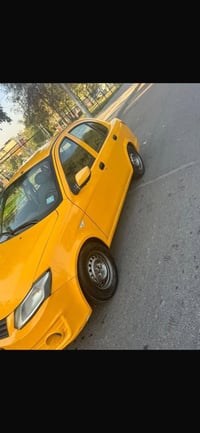 ساينا 2019سيارة حلوة ونضيفة امبدل محرك جديد بلكارتون وكلج جديد تايرات ...