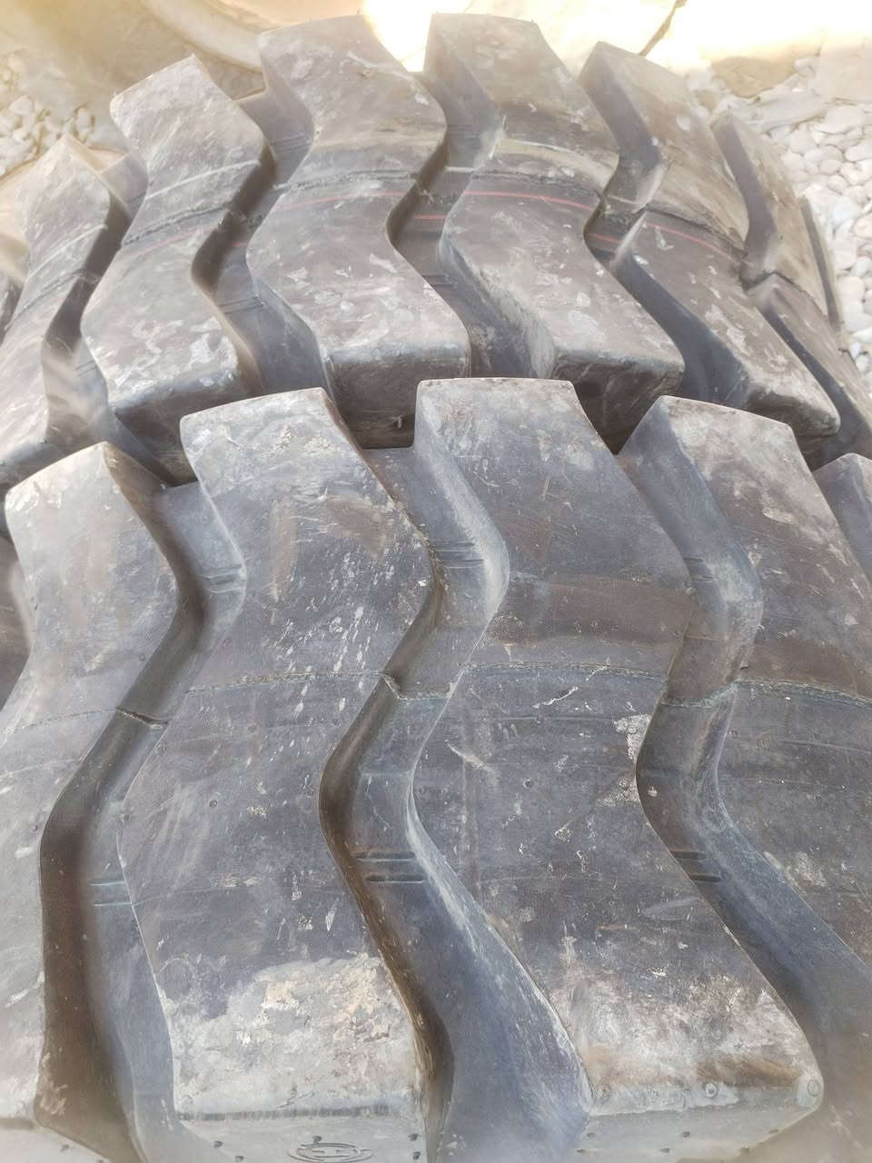 تايرات جدد حجم  20،ـ70،ـ 16 أنتصل وبيك خير وتدلل ***********ـــــــ ***********
