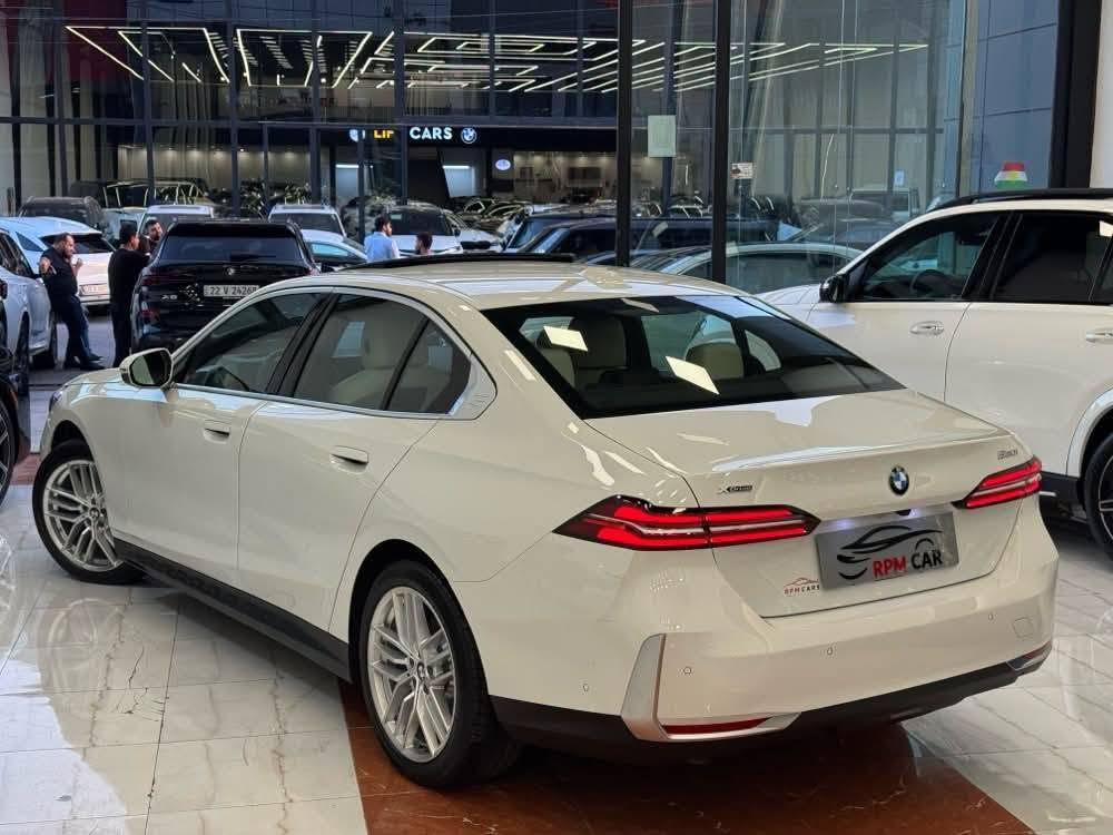 ارخص سعر 💥 خوار بازار 

BMW 530i Luxury Line 2024
Engine: V4 20-Turbo 🔥 
ژمارە کاتی 
28 هزار روشتووە 
جمالوغ سەکن بویاغە
دەرگا سەکن بیلاد گورایە 
توزێک ناوگرتن 
بێ ئێرباک 
داخل سپی بیلادی 🤍
X Drive 
وارد ئەمریکی 🇺🇸 
نرخ 428 وەرقە و مجال 
📍شوێن هەولێر 
~~~~~~~~~~~~
***********
***********
~~~~~~~~~~~~
BMW 530i Luxury Line 2024
Engine: V4 20-Turbo 🔥 
رقم موقت 
ماشي 28 الف
جملغ سکن صبغ 
باب سکن مبدیل بیلادي 
هشویة داخل اکو 
بدون ایرباک 
داخل ابیض بیلادي 🤍 
X Drive 
وارد امریکي 🇺🇸 
سعر 428 ورقة بي مجال 
📍مکان سیارة اربیل أربيل, العراق
