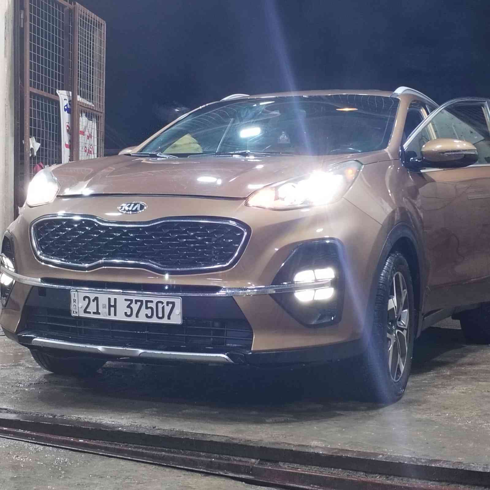 كيا سبورتج واراد امريكي
مديل 2021 رقم سليمانيه بسمي تحويل مباشر 
موصفات  S 
حادث السياره جاملغ وبنيد 
بلعراق نطخ جاملغ وباب وبدلتهن وقديمات موجودات 
السياره جديده ماشيه 80 الف 
مكاني بغداد 
السعر 155 وبي مجال 
***********
