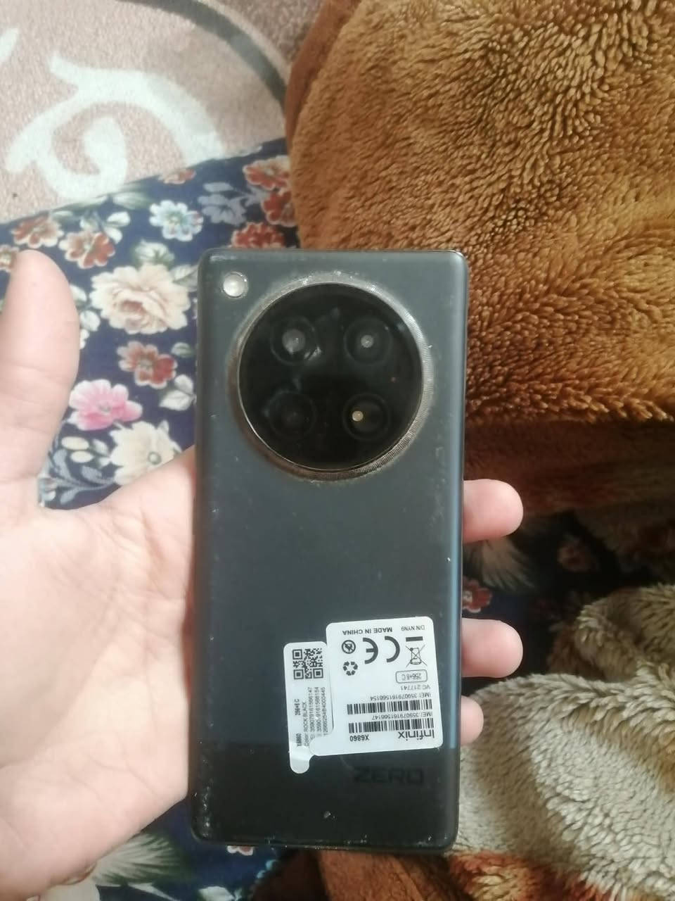 السلام عليكم متاح مبايل جديد لل بيع  ***********
