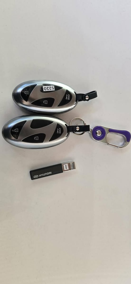 السلام عليكم
سوناتا 2025
لون ابيظ
مكينة 2000 غاز
خط واحد شركة
كير تعليگ 8نمر
كشنات كهرباء وتدفئة وتبريد
بصمة ابواب وتشغيل وجنطة
فتح جنطة عند التقرب  بدون لمس 
رادار امامي حساسات خلفي وامامي
تحكم مري قيادة ذاتية مثبت سرعة
بصمتين
تنبيه خروج عن المسار ومانع انزلاق
١٢ سماعة صوت شاشة متصلة كار بلي 
اوتو هولد وڤيو للكاميرا
كشنات جلد تدفئة تبريد
تبريد خلفي
فول عدا الفتحة
حساسات امامي خلفي
مودات قيادة sport normal smart
شفتات ستيرن سرعة
بيها بعد مواصفات
 بدون رقم منفيس بسمي 
السعر 180$وبيها مجال
مكاني ديوانية الاتصال.. ***********
