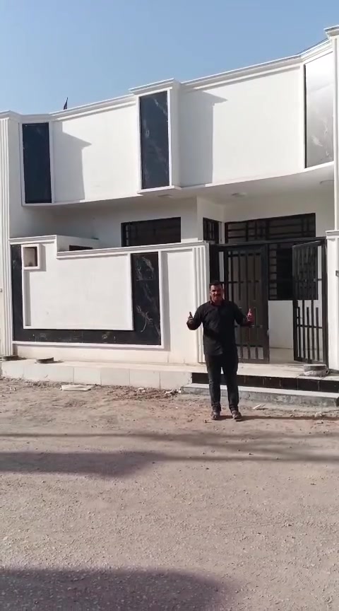 حياكم الله اخوتنا وناسنا الطيبين مجمع الابداع السكني خمسينات عند اقساط وعندي نقد اي استفسار عن العقار في كربلاء ابو عبد الله عقارات كربلاء اي استفسار على الهاتف***********/***********
