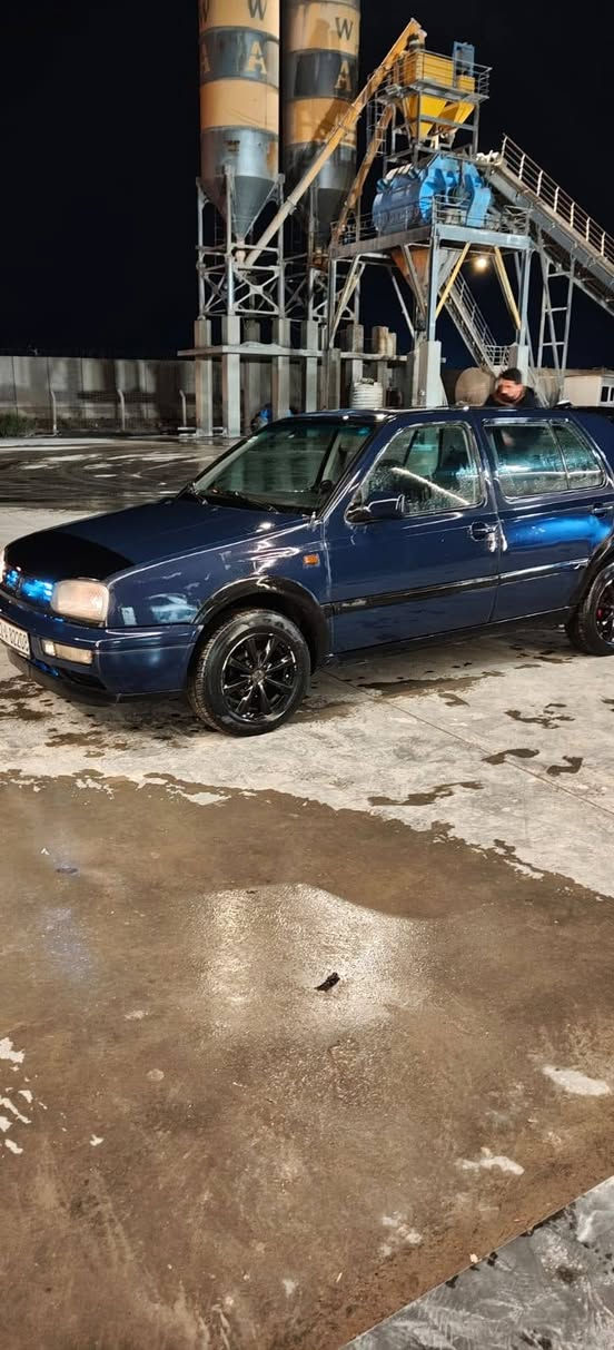 سلام عليكم
كولف نفخ موديل 93 سياره محرك وگير شرط كهربائيات شرط رقم جديد فقط هزه وسنوية منتهية من شهر 4/2025 للبيع او مراوس سعر 35 وبيه مجال *********** واتساپ
