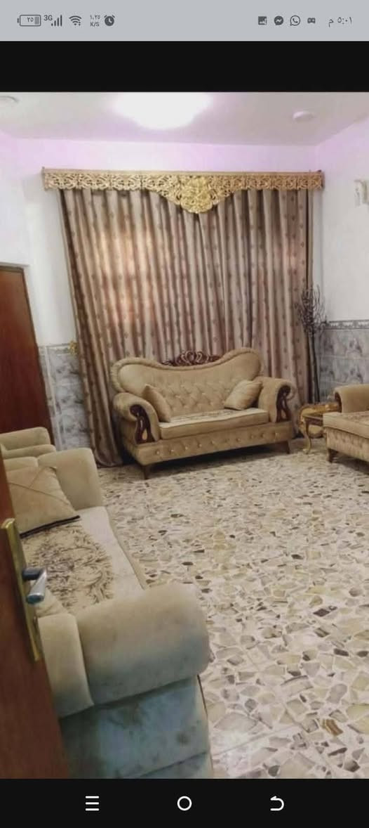 السلام عليكم بيت للبيع زراعي سند 25 حي الفرات قرب جامع الامام المهدي يتكون من غرفتين نوم 4.5 استقبال 4.6صاله 9.4 مطبخ 5.4 غرفه نوم فوك 4.4صحيات طارمه حديقه البناء كونكريت مسلح ثاني بيت عن الشارع العام ..***********
