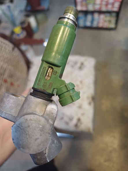 عەتەری مۆنیکا 30 هەزار
بەگلایتی مۆنیکا ئەصڵی شەریکە لۆک بەتاقم وەیار و گڵۆپەوە 50 هەزار
تاقم نۆزڵێ ئەوروپی یەکجار تاقی کراوەتەوە 200 هەزار 
ملەبەخی ئەوروپی مۆنیکا لۆک 200 هەزار 
***********
*********** رانية
