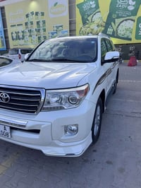 ٢٠١٣ • ٨ سلندر • بدون صبغ