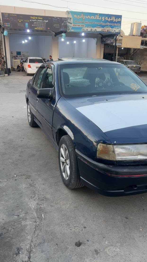 سەرە تا  بەناوی خوا
     ئۆپڵ فیکترا 🚗 مەکینە 20
      مۆدێل 1995.  سلایت . ABS. Airbag
سەیارەکە زۆر خاوێنە . گێرو مەکینە بەشەرت
چوار تایەی  مام ناوەند. تازە بۆیاغ.  پێشو پشتی کەپسە. واتا لێدراوی نیە.  خایسی نیە.
قفل مەرکەزی. کارە بایی کامل  ئیش ئەکا.
گەچەکانی هه مووی  ئیش ئەکات. تەوافە. زۆر مەزبووتە.  سەیارەکە  کامل جایزە. کامل بەشەرت.  تەقەو رەق ش  بە شەرت.
سەیارەکە بڕاوەیە بەڵام زۆر باش توند کراوەتەوە. هیچ تەقیوی نیە.  
نرخ. 14 گەڵاو. مامەڵەیەکی برایانە.***********.  تکایە گەر مشتەری نیت بێزارمان مەکە رانية, السليمانية
