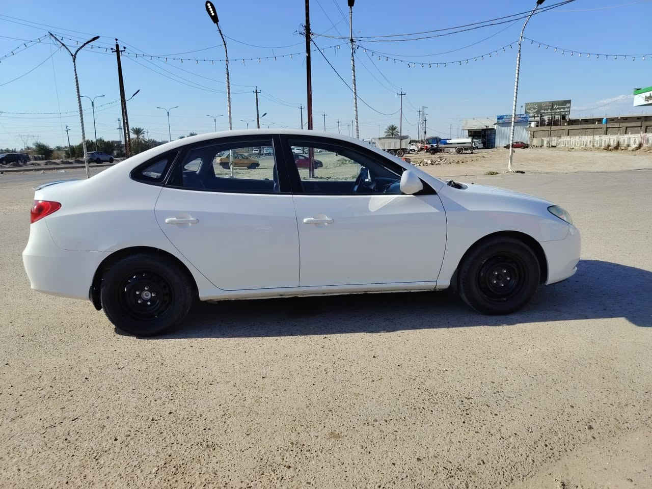 سلام عليكم النترا 2010 خليجي ١٦٠٠ جاهزه ع اخير حباية قطعة صبغ بيها أماكن بارد وسونار مرفق ويه صور خدادية مكينة  _كير  جديد بمعنى الكلمة بغداد بسمي. 

فقط بيع ١١٥وبيهاً مجال 

مكاني بغداد المحمودية 
***********
