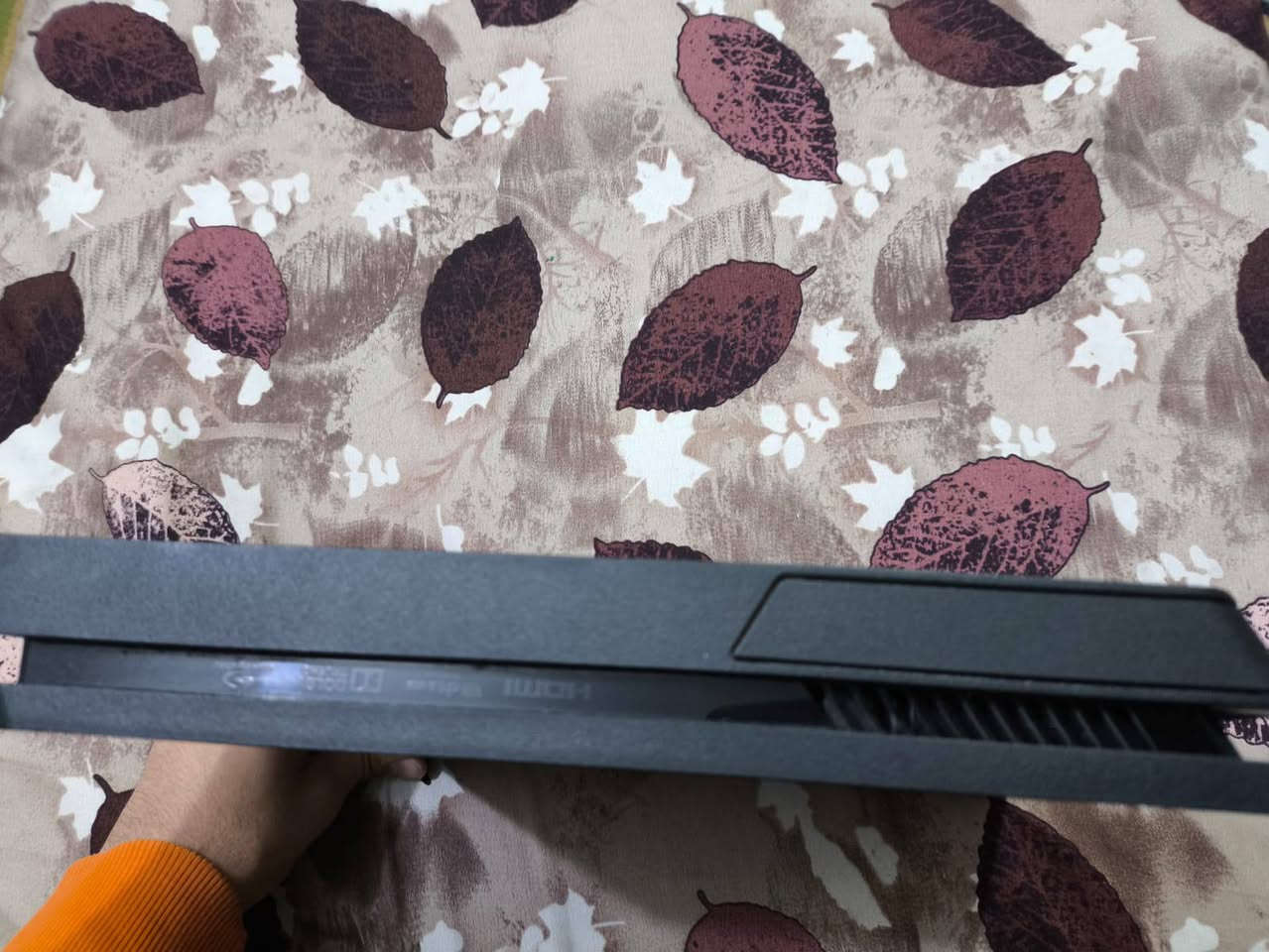 السلام عليكم
بلي فور سلم للبيع مداخل تصليح ونضيف واستخدامه قليل 

وياه 2جوستك وحده تجاريه وحده اصليه اون لاين

ويوبي اس1500نضيف مداخل تصليح السعر250وبي مجال بسيط

 العنوان بغداد الحريه الثانيه/الرقم***********بي واتساب
