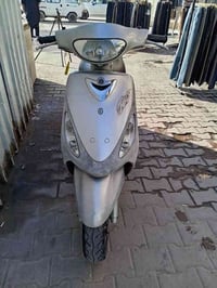 للبيع رمبه صار ١٥ يوم من نزلتها اي نقص مابيها مكفوله من التاير للتاير ...