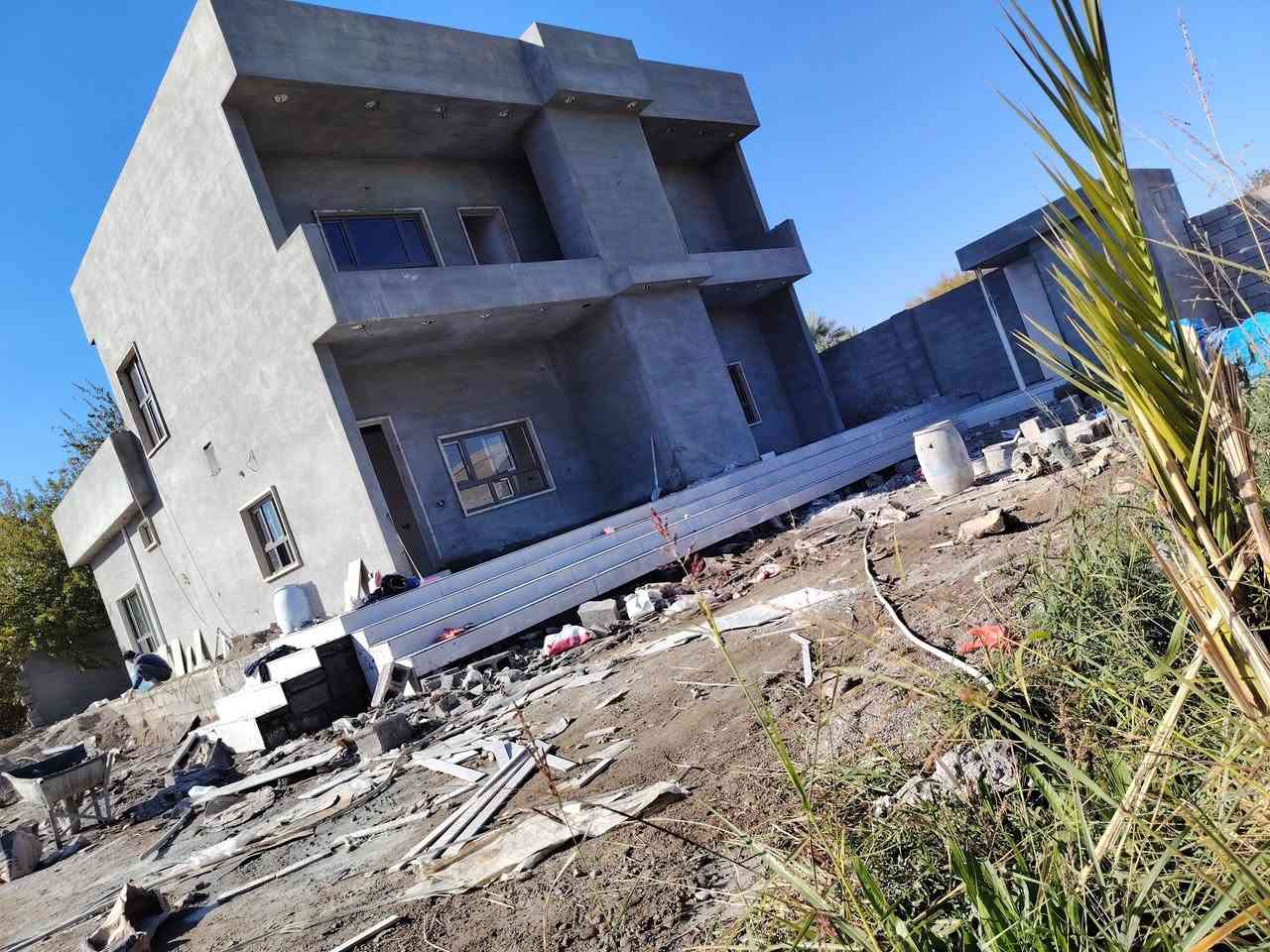 سلام عليكم يوجد كادر سيراميك متفرق حالين شغل شوف العين شغل وزن بليزر وسعار جدن مناسبه الاستفسار ***********اصطه مصطفئ
