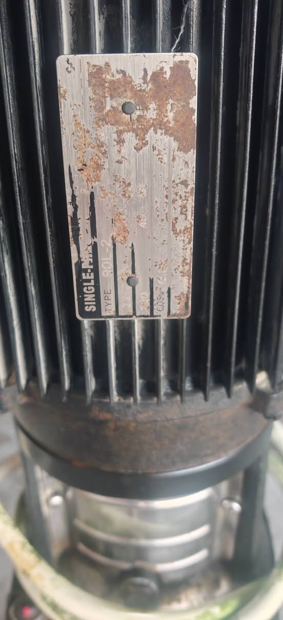 سلام عليكم غراض 
1مضخه ماطور جديد 5احصان سعره 350الف
 
***********
