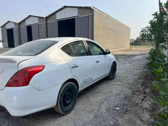 نيسان سني هند ام البليت الزركه   موديل 2016مكينه جديده وكير جديد  تبريد جديد دوشمه جديده  سياره واكعه عليه سقيفه  ومصبوغه عام ابيع واقع حال 70وبيه مجال رقمه بغداد تحويل ثاني يوم  مكاني بغداد تاجي ***********
