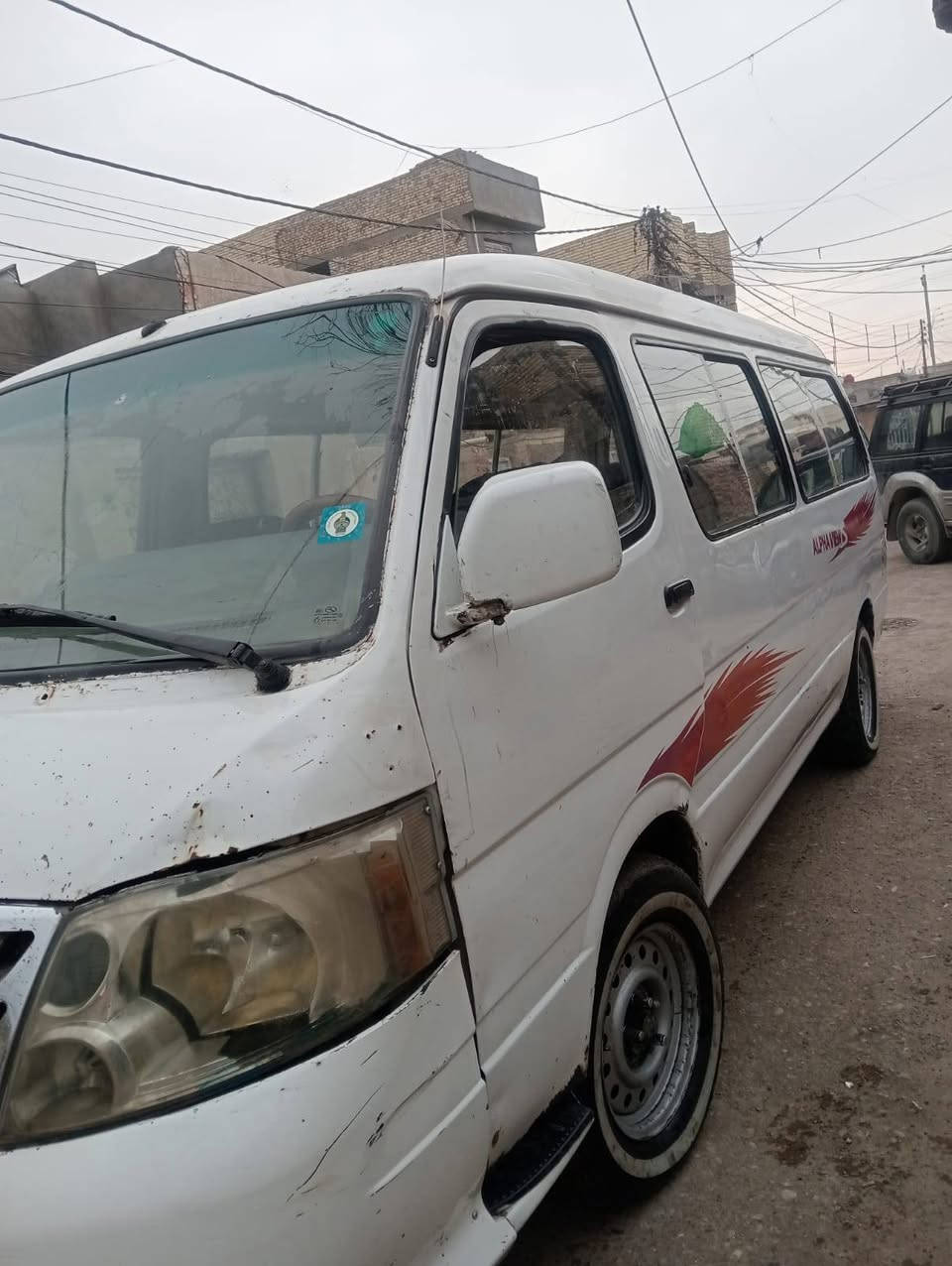 السلام عليكم خواني سياره فتون موديل 2010 رقم واسط انجليزي  بغداد مدينه الصدر 
***********
