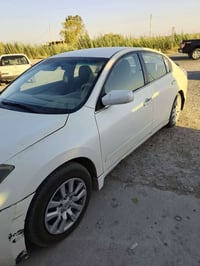 للبيع نيسان التيما 2009 رقم ديالى مشروع وطني ضررها بالجنطه السعر 58 وب...