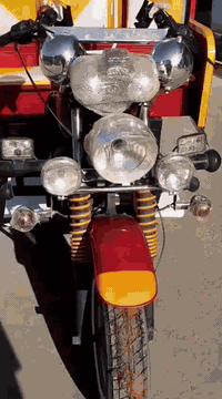 موديل2021 مكفوله شاصي ومكينه مزورقه نضيفه  اوراق اصوليه للاستفسار ستوت...