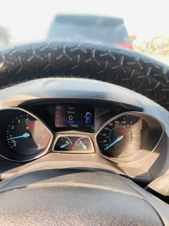 فورد اسكيب ٢٠١٨ مواصفات sel 
فوول فوولة  بةس سلايد نية 
مةكينة ١٥ توربو 
دةبل اكسل 
كوشن جلد و هيتةر 
سندوق شةفت 
شاشة كةورة 
و زور مواصفاتي تر 
سةيارةكة يةك دينار مةسروفي تيدا نية  چركةش بةشةرت 
٤ پارچةي بوياغة بي داخلي  
٣ پارچةي پيشي و دةرگاي سايةق 
ارباك بةس سوكان سيستةمة 
سعري ٩٥  و كةمةك مةجال 
٦٠٠ هةزار غرامةي لةسةرة دواي مةعامةلة دةدريتةوة 
لة هةوليرم 
*********** 
*********** أربيل, العراق
