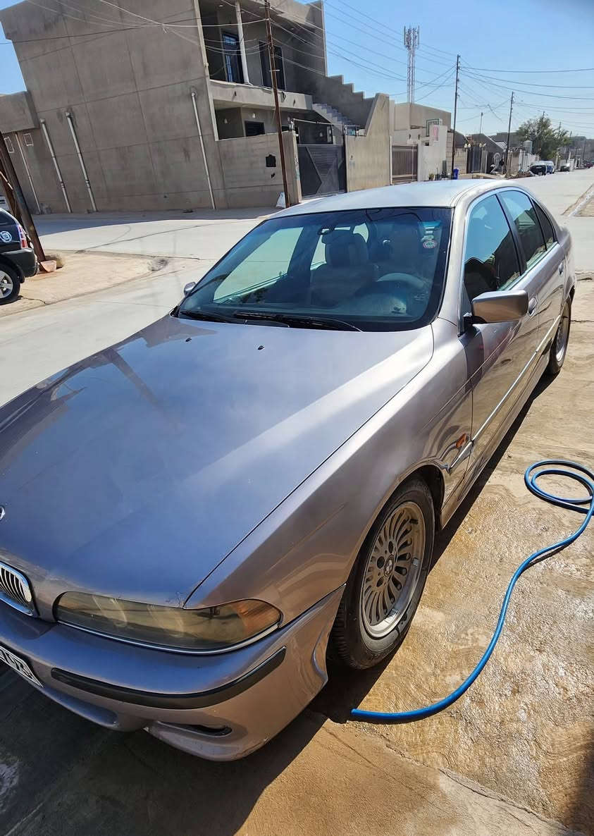 بيئم صقر ،موديل 1996
رقم اربيل ،شرط تحويل سنويه او وكاله 
سنويه ممنتهي 2027
وتحتوي على بطاقة بانزين ،
كَير ومحرك شرط ، هزه جديده ، 
بدون ضربه بس صبغ حزام بسبب الدوسات 
السعر 87 وبي مجال مكان كركوك
للتواصل الدخول خاص على الحساب 
او الاتصال بالرقم ***********
