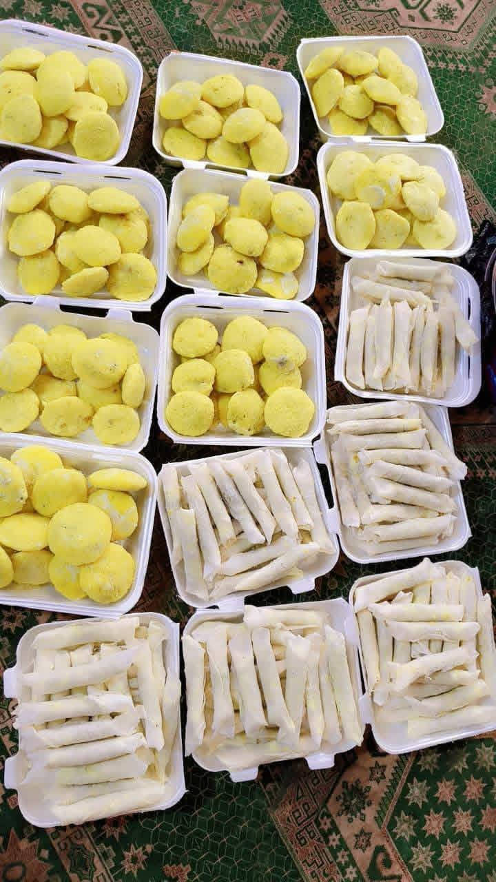 متوفره عروض الكبه 
100 قطعه ب20
75 قطعه ب15
50 قطعه ب10
25 قطعه ب5 

عنوان ذي قار الشطره متوفر توصيل 
رقم الحجز ***********
