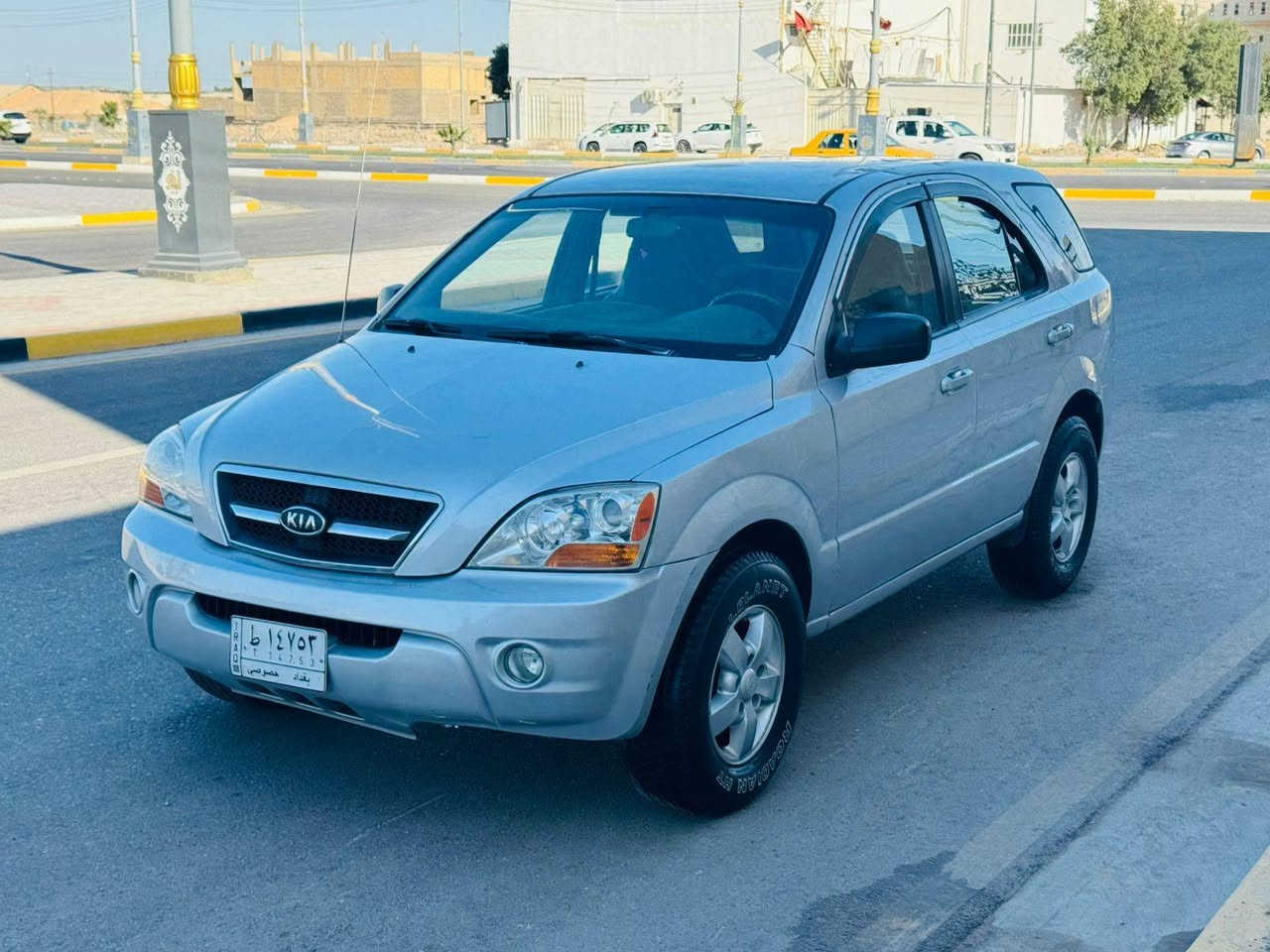 سلام عليكم للبيع سورنتو موديل 2007 مكينه كير كفاله سعر 88 وبيه مجال.     تبريد ثلج.   تخم تاير صارلي 3 تيام من شادهن.  سياره بيه رشات صبغ.  حلوه وجاهزه. سنويه جديد. رقم بقداد .   تحويل مباشر.    مكان سياره كربلاء المقدسة مكلف بنشر ‏‪***********‬‏
