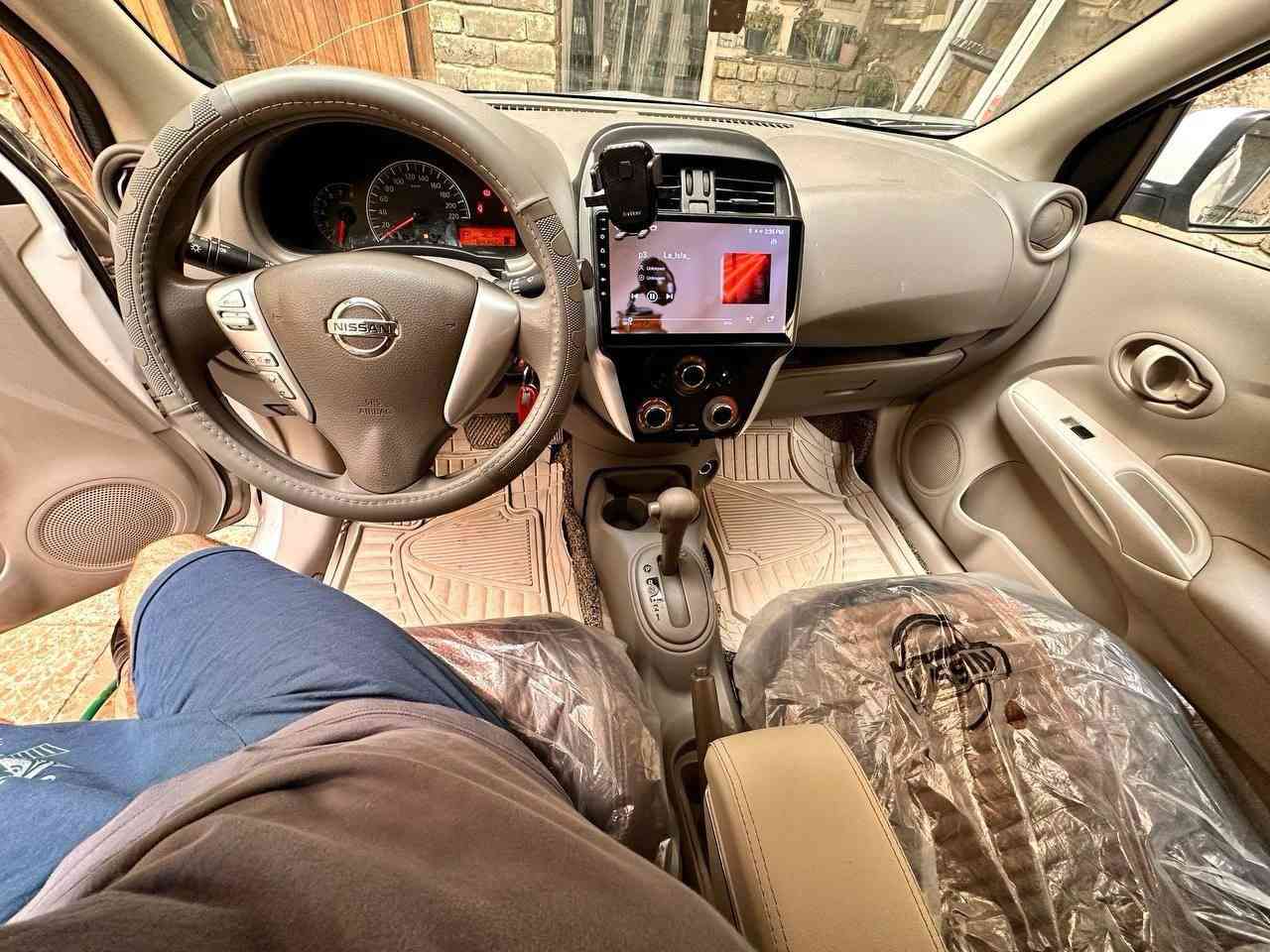 نيسان سني هندي موديل 2021 كفالة بيها بادر بسيط موضح بالسونار السعر 120 بيها مجال باسمي بغداد حي اور رقم  جديد انكليزي هزة جديدة ***********
