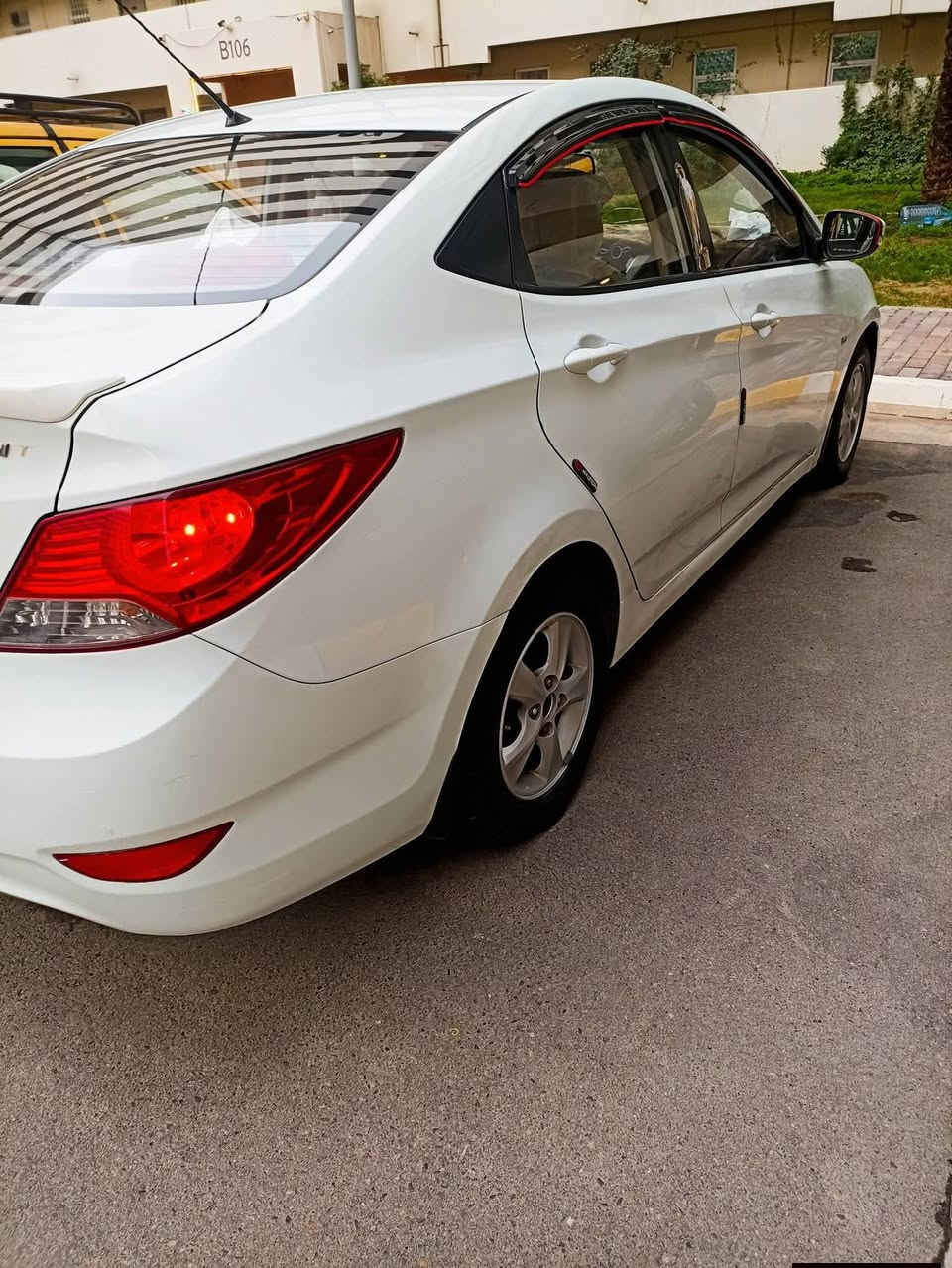 اكسنت 2013 محرك 1600 خليجي ماشيه 97 رقم بغداد تحويل ثاني يوم محرك كير تبريد مكفولات بيها قطعتين صبغ السعر 93  العنوان بسمايا الشراي يتصل ( *********** )
