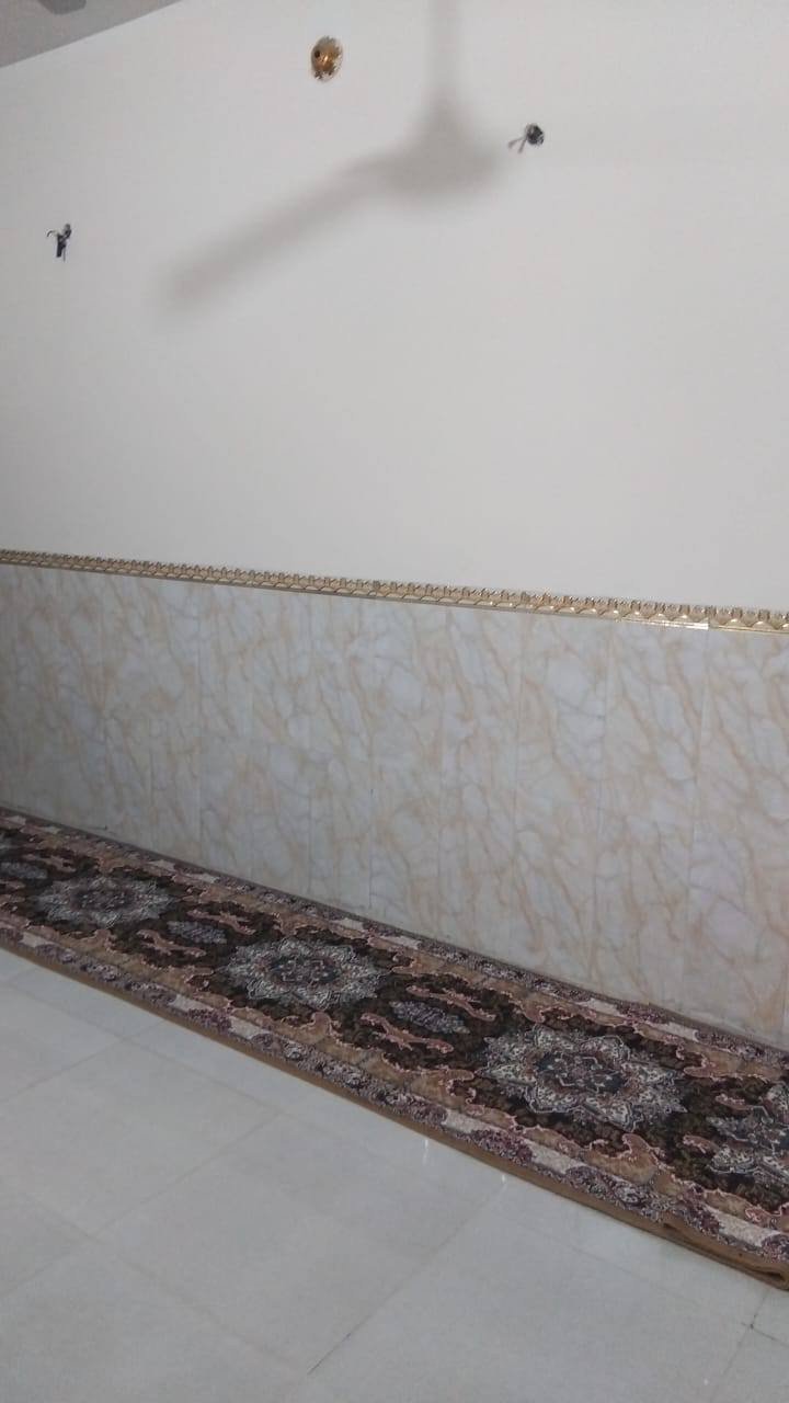 اعلان : عقار للبيع ( طابو  ملك صرف    في الزعفرانيه 

🔸 موقع العقار :  شارع المعهد خلف مدرسه الكندي   

تبليط مجاري كهرباء متوفر كلشي 

🔸 مساحة العقار : (150) متر  الواجهة(7 ونص) نزال (20)

🔸 جنس العقار : طابو ملك صرف   حديث بناء درجه اولى 

طابقين    كامل 

🏗 يحتوي على  ستقبال مطبخ صاله غرفه منور صحيات 

🏕 طابق ثاني 3 غرف  نوم صاله مع الصحيات  

صطح شتايكر بيتونه 

__
♦️ للاستفسار يرجى مراسلة الصفحة او الاتصال على الهادف  

***********

السعر 220 قابل التفاوض 
او مراجعه مكتب الاماكن للعقارات
