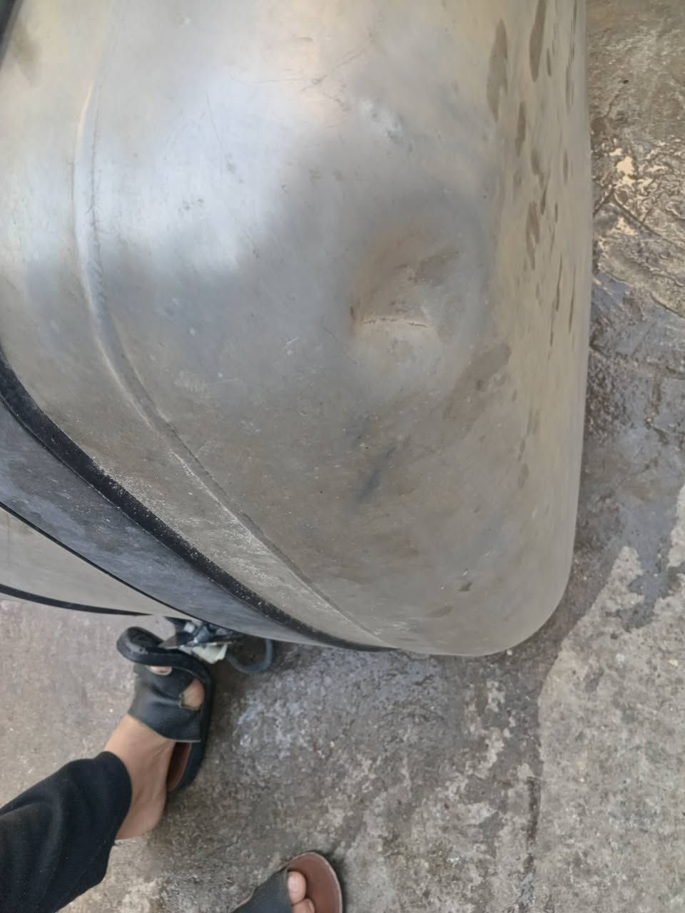 تانكيات عدد ٢ وهوك سحب للبيع هاتف ***********
