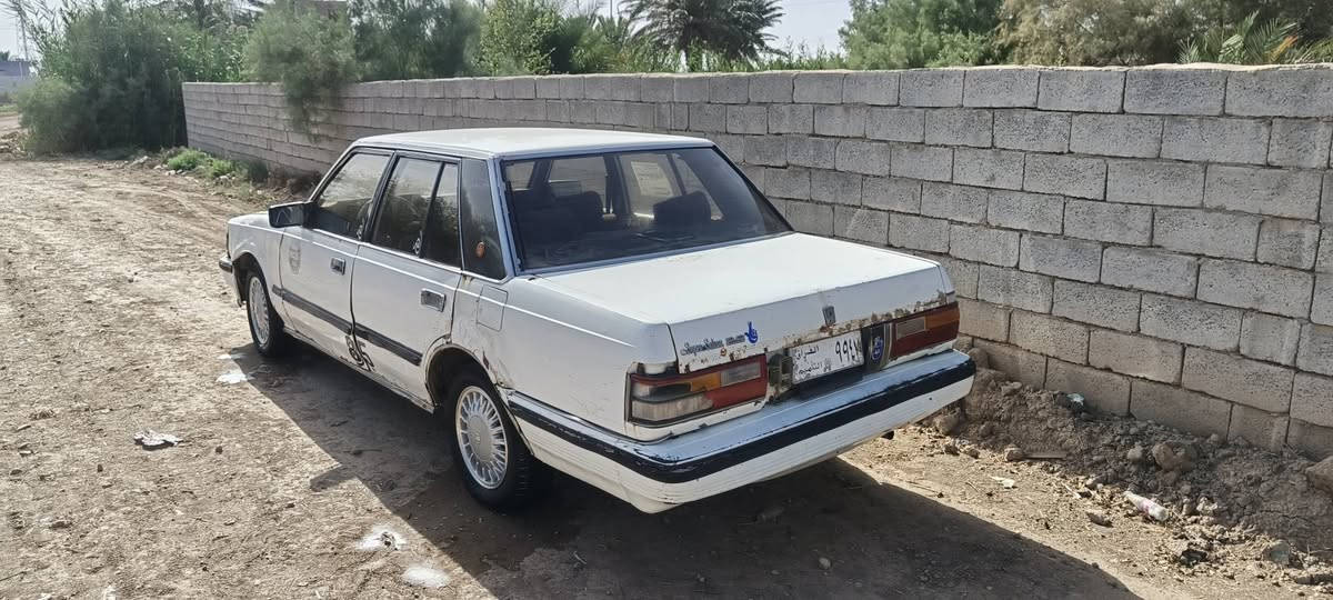 السلام عليكم سوبر مديل 85 سياره جاهزه  مكينه وكير تخم تاير  ويل بطه جديد سياره خير من الله  دواخل نضيفج  مكينتها 2500 ديلكو  مكينه وكير شرط لا تنقيص ولا تبخير   وترهم مراوس نزل شعندك سياره    السعر 23 وبيها مجال قليل حك الجيه   الرقم ‏‪***********‬‏
