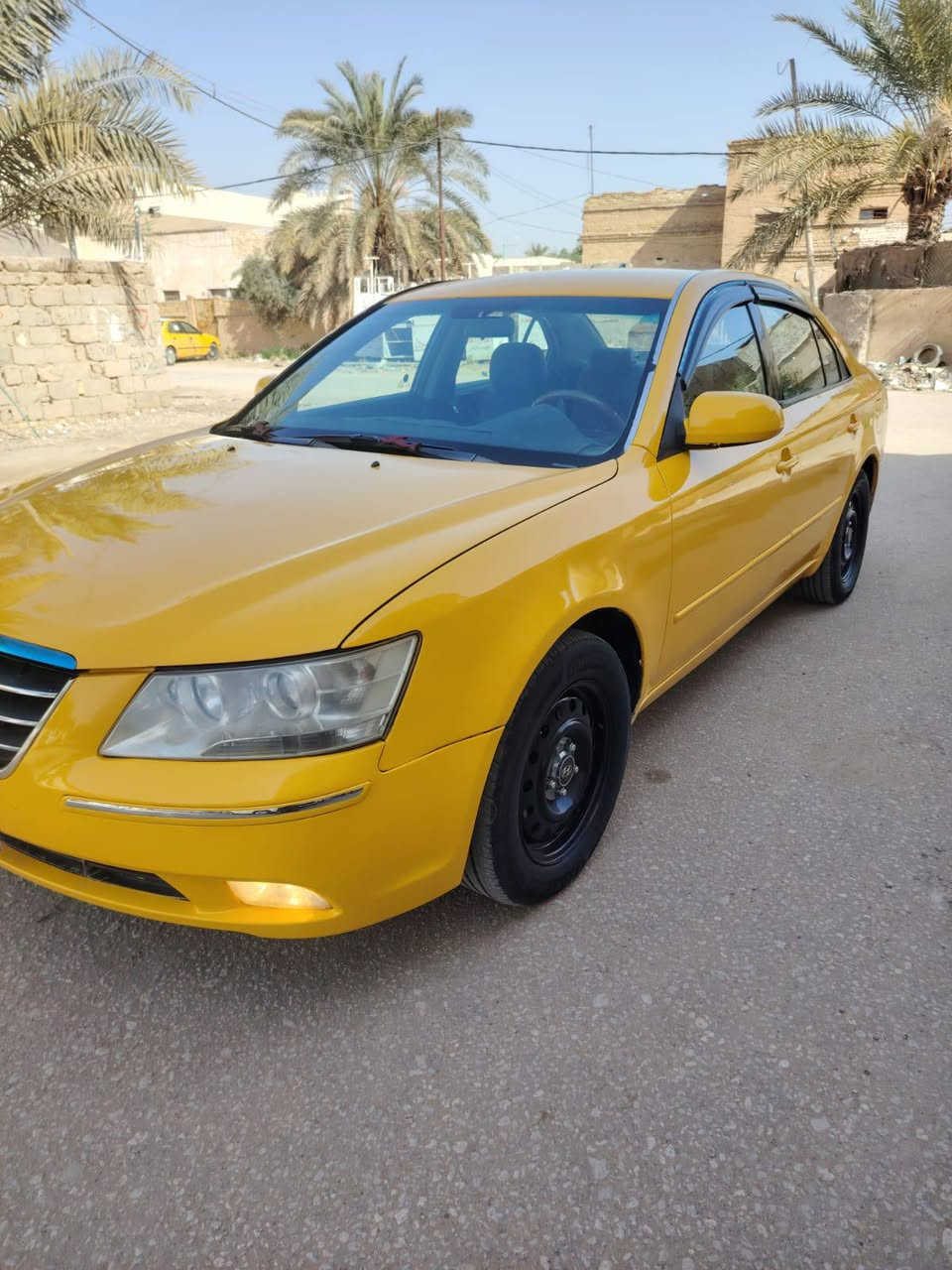 اسلام عليكم
سوناتا المقدسه موديل 2010 حره
 رقم مميز دولي نجف  تحويل ثاني يوم 
مواصفات نص فول 
محرك وكير بلكارتون شرط 
ماشيه 200الف حقيقي مامشتغله تكسي ابد  مال جناي 
تبريد حداديه جاهزه 
كفاله عامه السياره عدأ تبديل بنيد وجاملغ بدون اي دواخل 
مكان السياره ديوانية قضاء الشامية 
السعر ب 92 ورقه وبيه مجال 
رقم ***********
