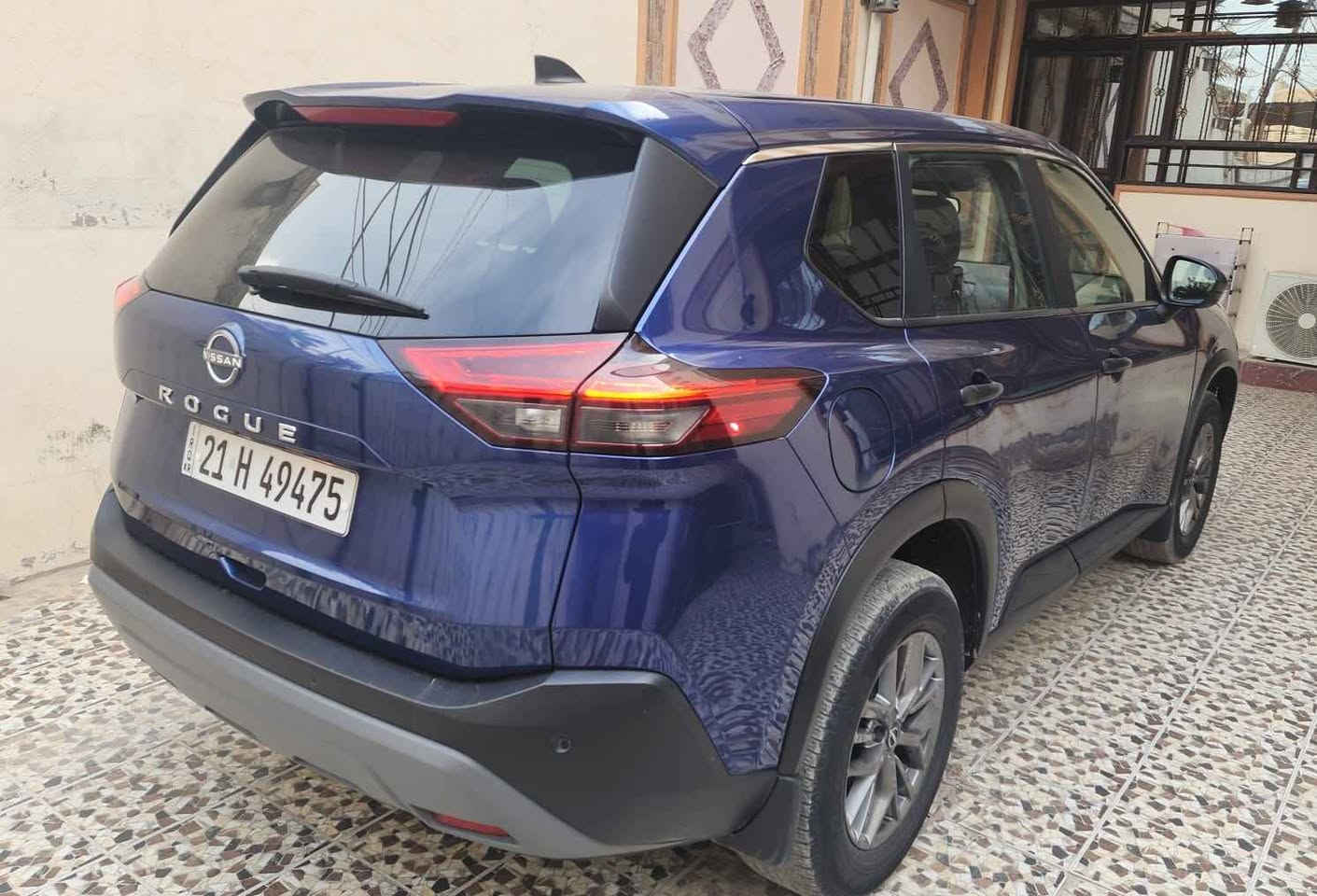 سلام عليكم
نيسان روج
موديل2023
لون جويتي
محرك1500 تيربو 
حادثخه بسيطه مقدمه البنيد فقط
كفاله من شاصي واللغد

السياره جديده ونضيفه نقص برغي مابيها 
رقم سليمانيه تحويل ثاني يوم
رقم  سنويه حديد
فحص وهزه جديد
معروفه مواصفاتها
السعر ١٥٨ وبيها مجال 
مكاني بغداد 
*********** بغداد, العراق
