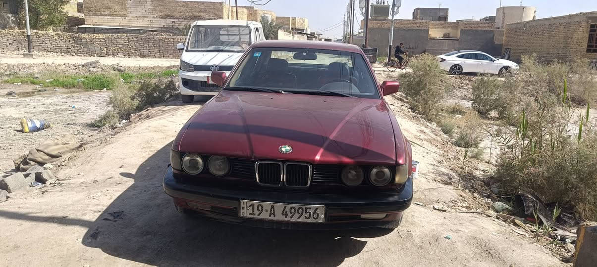 سلام عليكم بيم موديل 91مكينه اوكيرشرط فيفيتي سنويه ل 29تحويل ثاني يوم مكفوله من العيب الشرعي كهربايات حداديه السياره جاهزه مكاني ناصريه سوق الشيوخ السعر 40اوبيه مجال *********** الشراي يتصل
