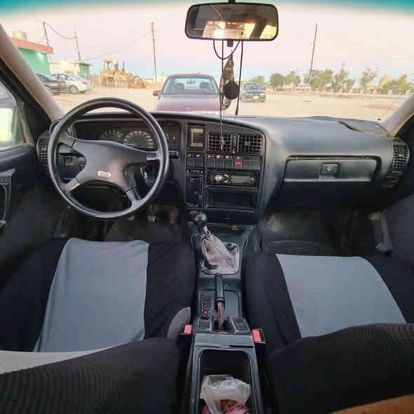 وميكا حجم 20 موديل 1991
وكاله من وكيل تحويل من شرعي كربون بيها محرك كير شرط
سعر 13 بي مجال
***********
***********
مكاني تلعفر
