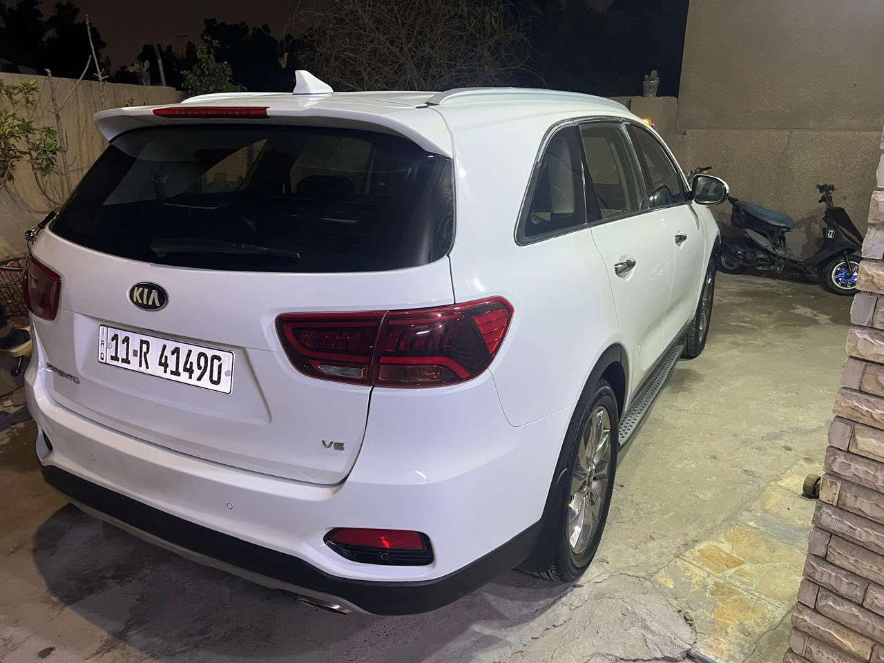 سورنتو 2020 خليجية سياره كفاله عامه ما عده بارد صغير سياره حلوه وجديد ماشيه ٦٢ ألف فقط سعر 243  وبيه مجال مكان بغداد ***********
