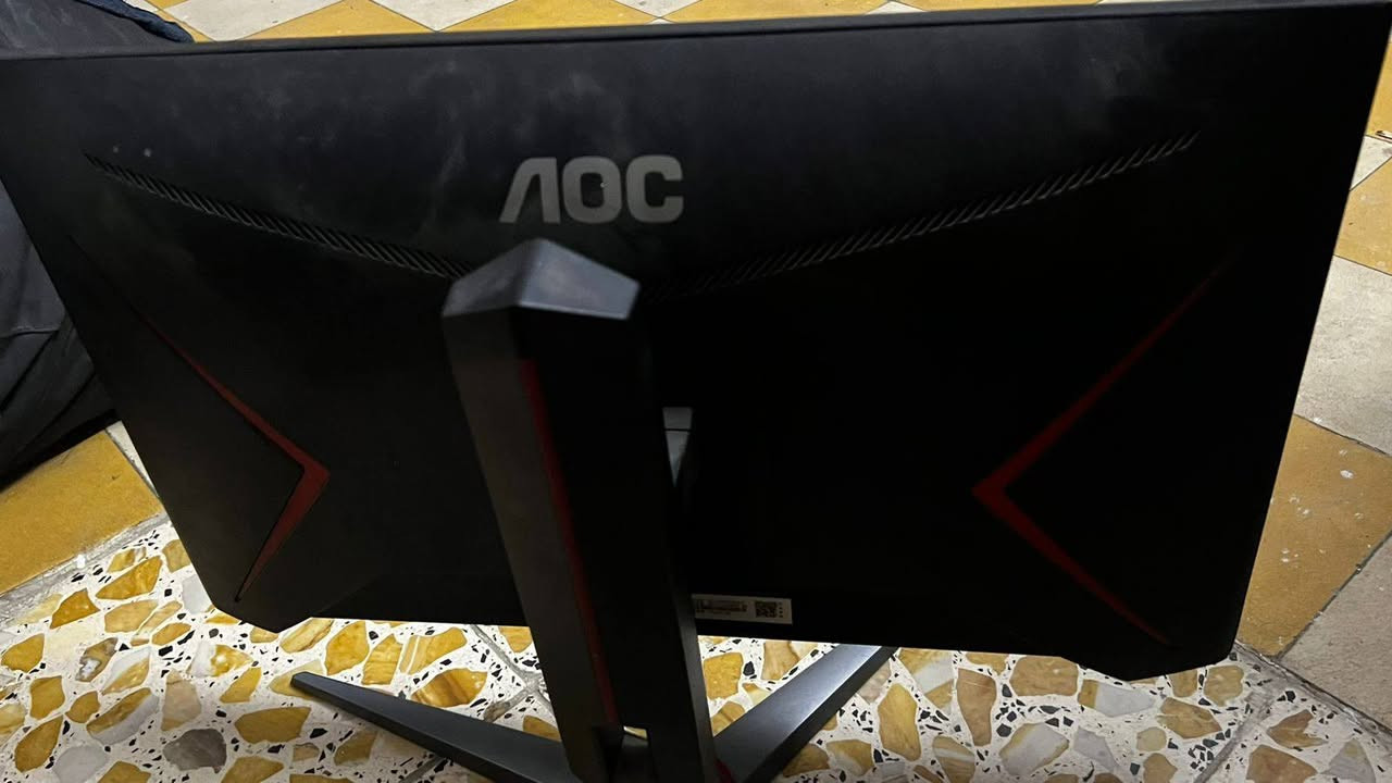 شاشات2 فول hd 165hz  aps قياس 24 شاشات مال كيمنك فول سلاسة ودقتها تخبل فقط بيهن خط من جوة الة تركز عليه يلة يبين ومياثر بلعب سعر الوحده 50 قفل وبيها منفذين توكي و hdm.  ومو شرط ابيعهن سوة عادي وحدا وحدا  مكاني بغداد حرية *********** معندي توصيل
