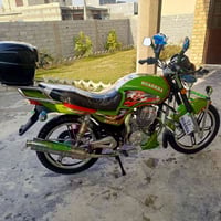 مطور هيوشه الون اخضر موديل 24. بس منفيس اكرر بس منفيس مطور مداري علئ ا...