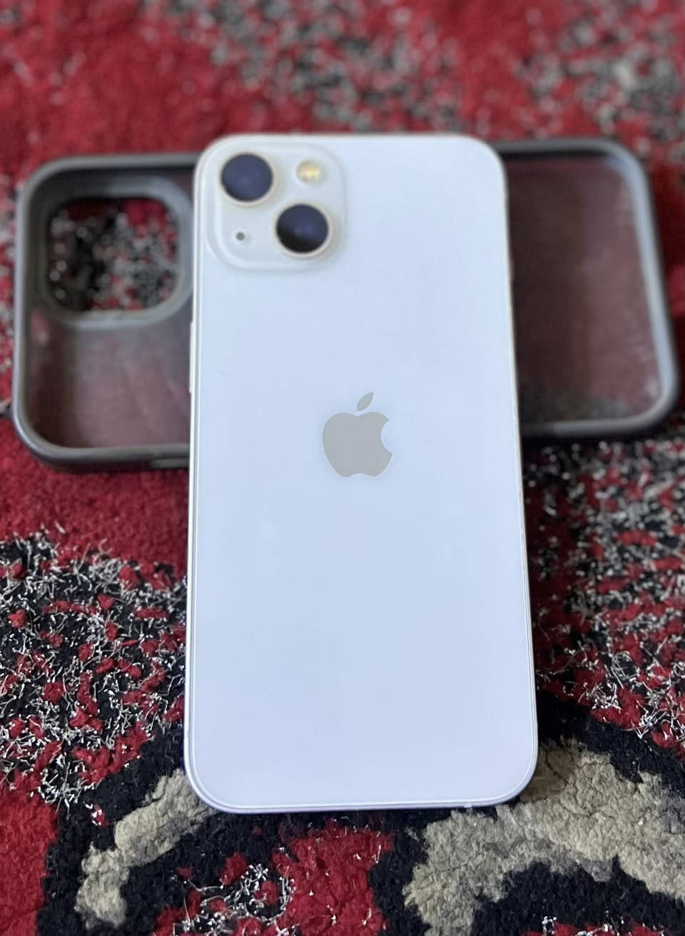 السلام عليكم أيفون 13 عادي للبيع مكفول كفاله عامه بطاريه 92 الذاكره 128 التواصل والاستفسار على الرقم *********** واتساب فقط وماسنجر متواجد
