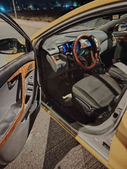 النترا موديل 13 خليجي / فول تنته سياره مكفولة كفاله مكينه1600 كفاله حداديه وتخم تایر كهربائيات تبريد شغال ثلج سنويه ال 30مشروع وطني وبسم خالي. السعر.  98.  وبيها. مجال. قليل. العنوان العماره. ***********. ***********
