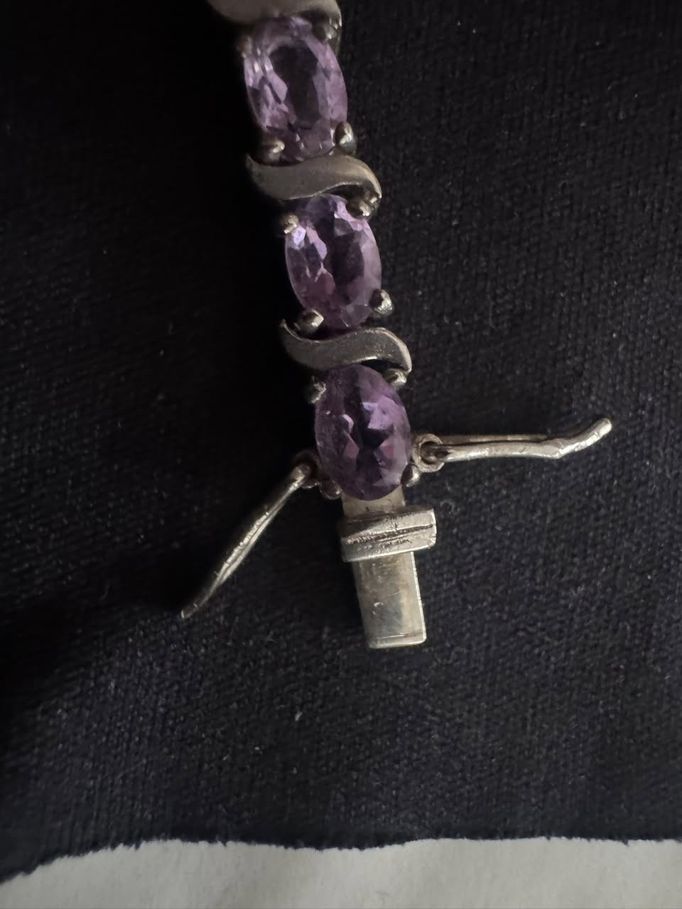 سوار فضة مع حجر الجمشد


**إذا كنت صاحب هذا الإعلان وتريد حذفه لأي سبب، رجاءا أرسل رسالة إلى الدعم الفني**