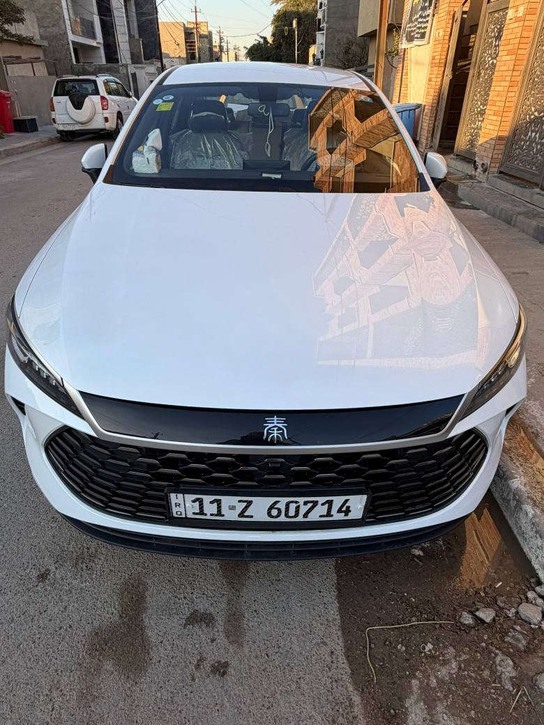 بي واي دي كن بلاس ماشية 1154 
اللون ابيض رقم بغداد سنوية باسمي مرقم وكامل كما موضح في الصور دوشمة كاملة للسيارة اغراضهة كاملة 
***********
