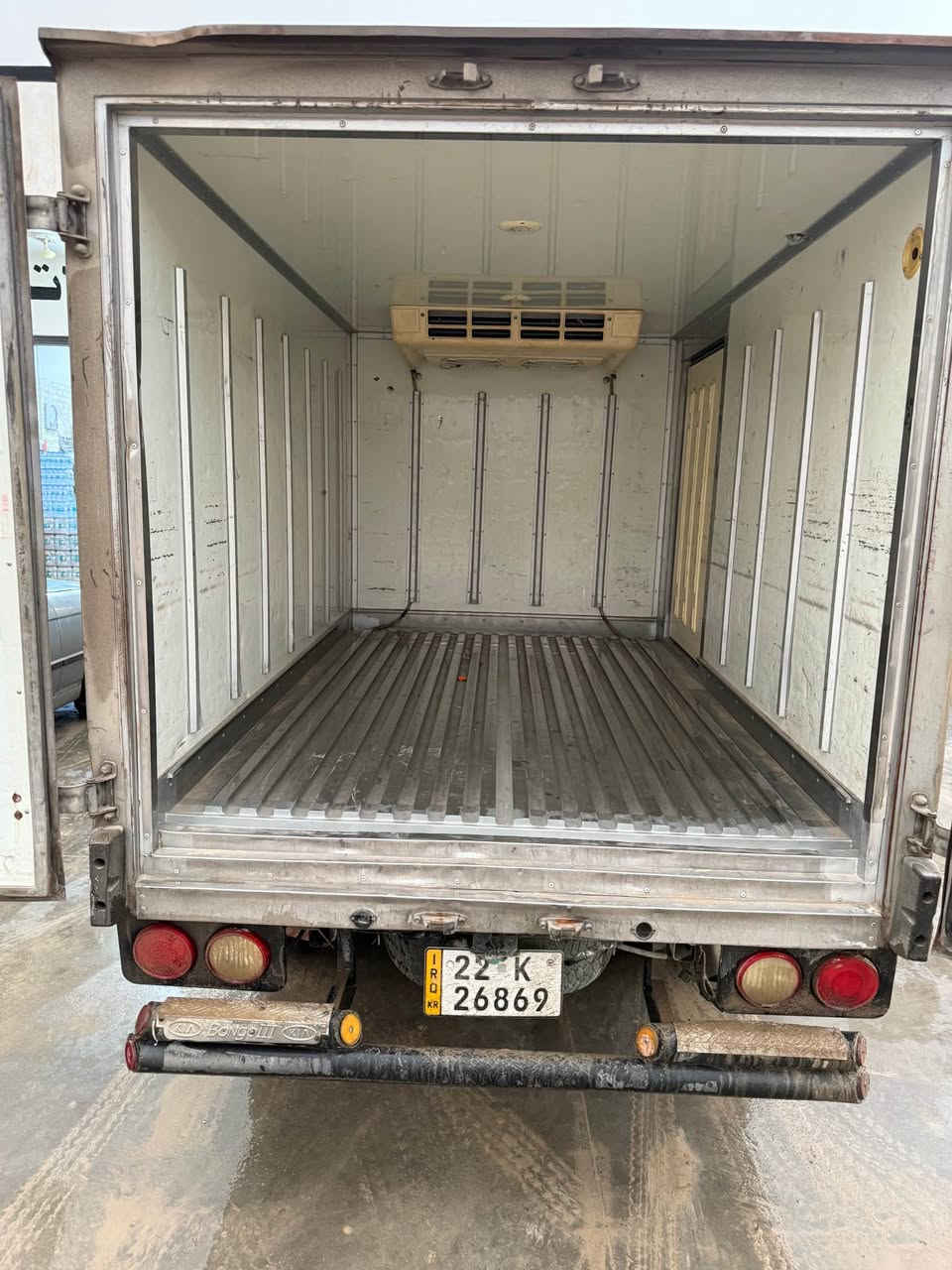 *********** 

Kia 2700 barad 2014 
کیای بەراد ٢٠١٤ 
بێ سبوخ 
شانسی بە شەرت 
بەرادی فرێزەر تا ناقس ٢٠
گێر ومەکینە ئەکسل و کارەبایی هەموو بەشەرت 
سەیارەکە زۆر خاوێن و پاک ماوەتەوە 
سەنەوی تا ٢٠٣٠ نوێیە 
هەموو شتێکی بەشەرت أربيل, العراق
