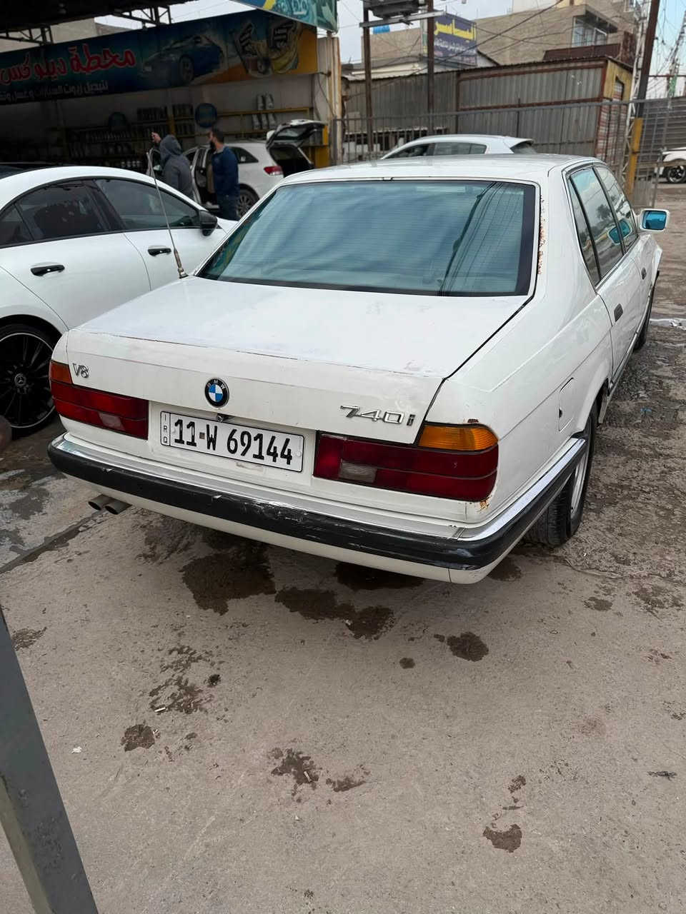 سلام عليكم بيع او مراوس كاسحة او 500.  بي ام  مديل 1992 حجم 740 iL لارج باب طويل فول مواصفات مكينة كير جدد تبريد خير من اللة سلايت شغال الكهربائيات كلها شغالة تخم تاير جديد صدر امامي خلفي جديد باتري جديد السيارة جاهزا على اخر حباية رقم بغداد أنكليزي بسمي 
سعر 55

***********
