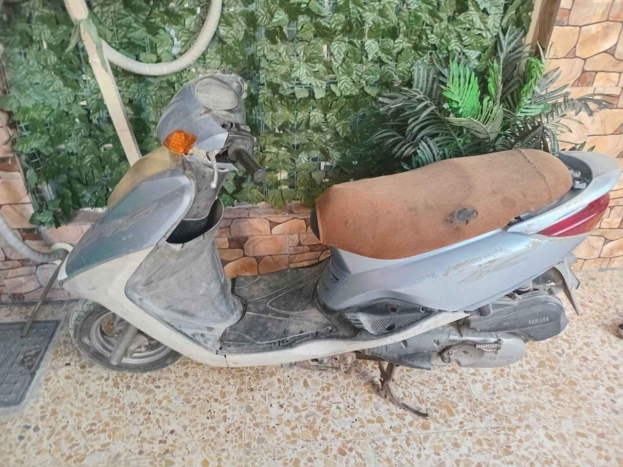 السلام عليكم عندي بريز كوم حديد السعر ٢٥٠ الف قفل العنوان الامين الثانيه ***********
