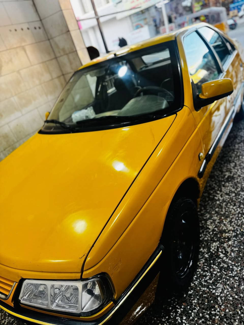 سلام عليكم بيجو 405 
موديل2016 رقم ميسان تخم تاير وحداديه ومشط ستيرن ومازدات وكهربائيات عامه كلهن قبل سبوعين مشتغلهن( مع العلم الغراض كلهن مشتريهن من شركه التصنيع مالتها اعبر ليران اشتري واجي اصغر برغي اجيبه من الشركه اي شي تجاري او من العراق ممشتري ) تدفئ وتبريد شغال عليه غرامه وكلهن يطيحن من السعر (ارجعلك الغرامه مالتها وانت واكف يمي) راعيها الشرعيه موجود 
هذا رقمي خابرني وتدلل  ***********
